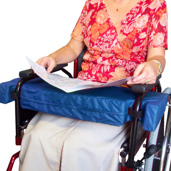 [416C] Wheelchair Lap Cushion (Standard, Curved)